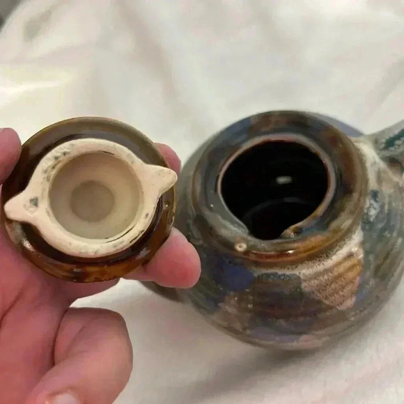 Vintage marble mini teapot, and mini watering can. 1998. Heritage pottery. - Picture 14 of 16